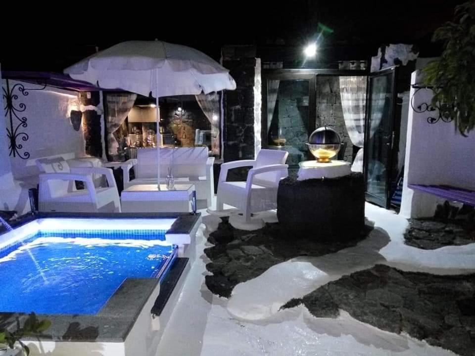 Aloelux Villa ! - Private Villa With Jacuzzi, Cinema ,Massage ,Wonderful View, Art Desing Villa Conil 외부 사진